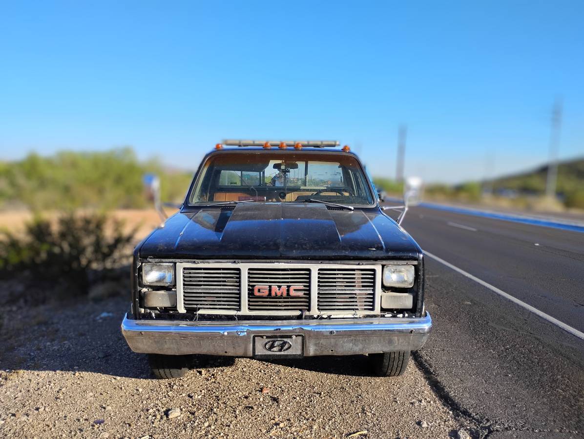 Gmc-c3500-1984-black-1