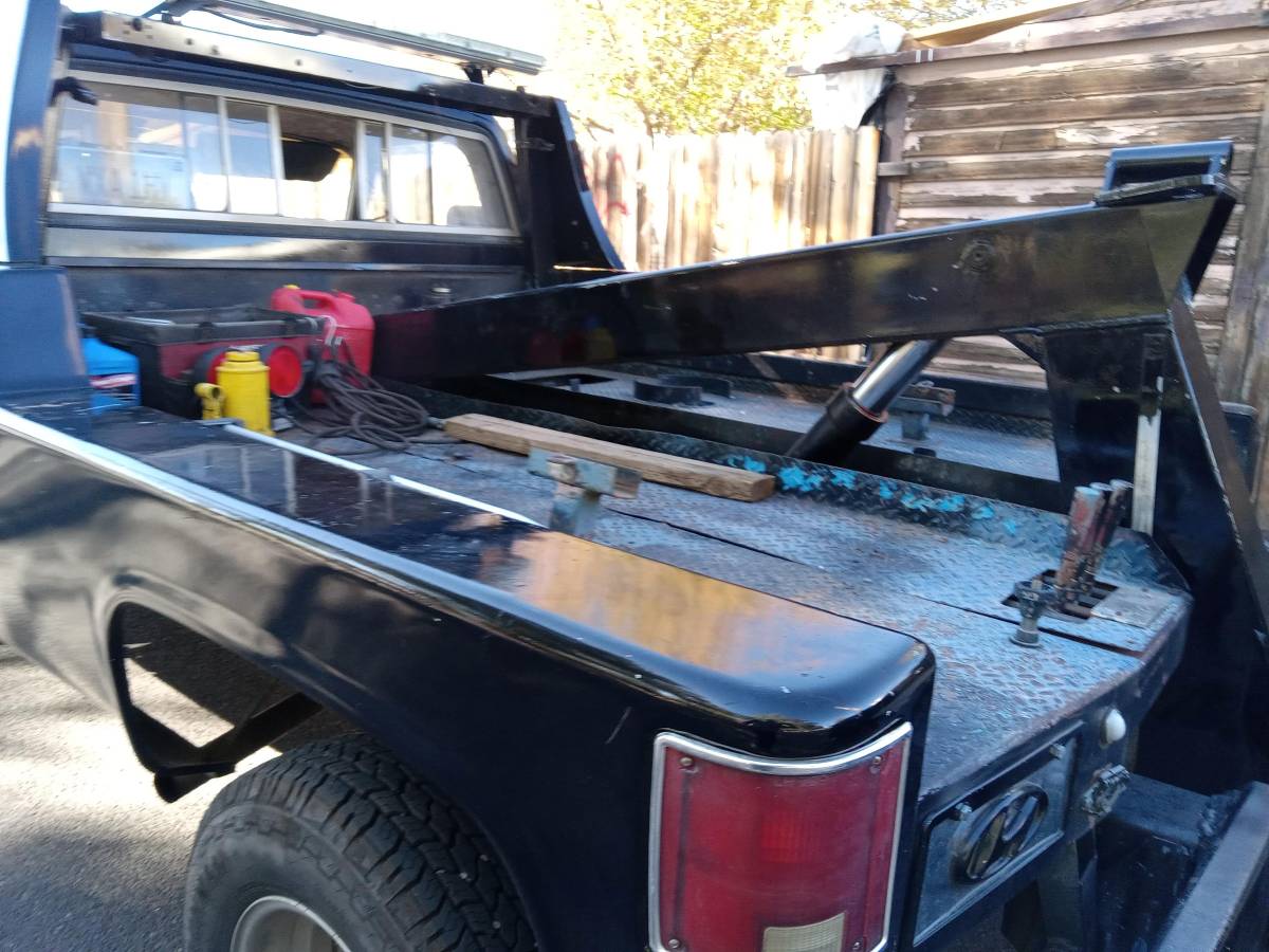 Gmc-c3500-1984-black-3