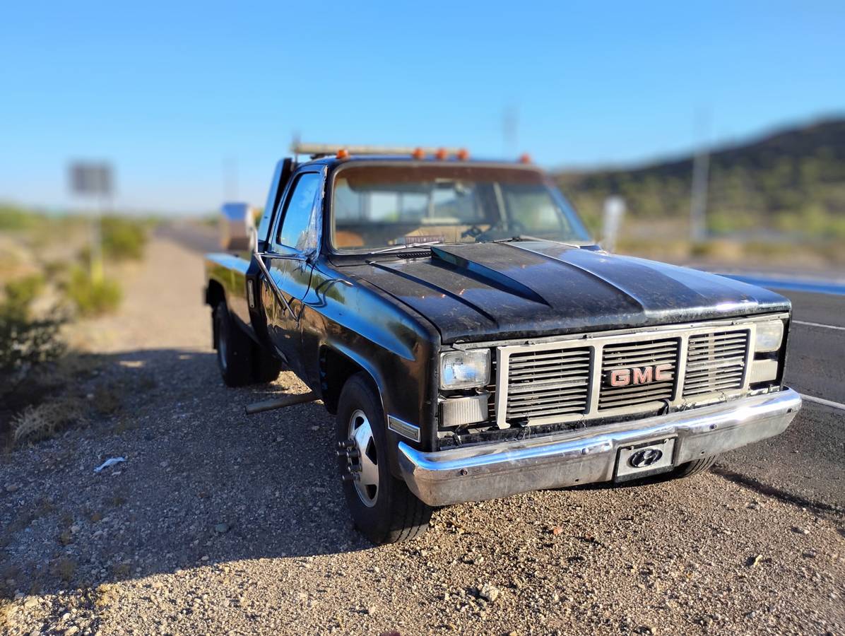 Gmc-c3500-1984-black