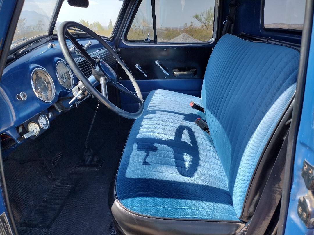 Gmc-chevy-truck-1951-blue-11