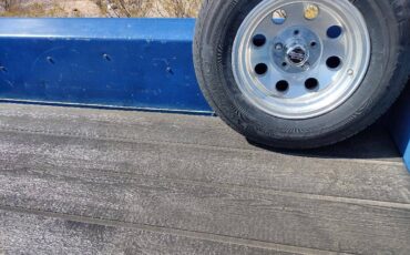 Gmc-chevy-truck-1951-blue-7