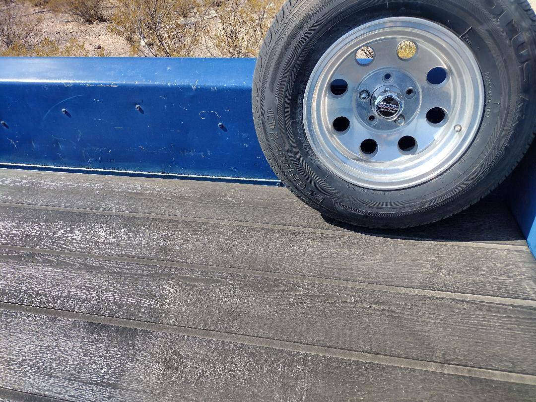 Gmc-chevy-truck-1951-blue-7