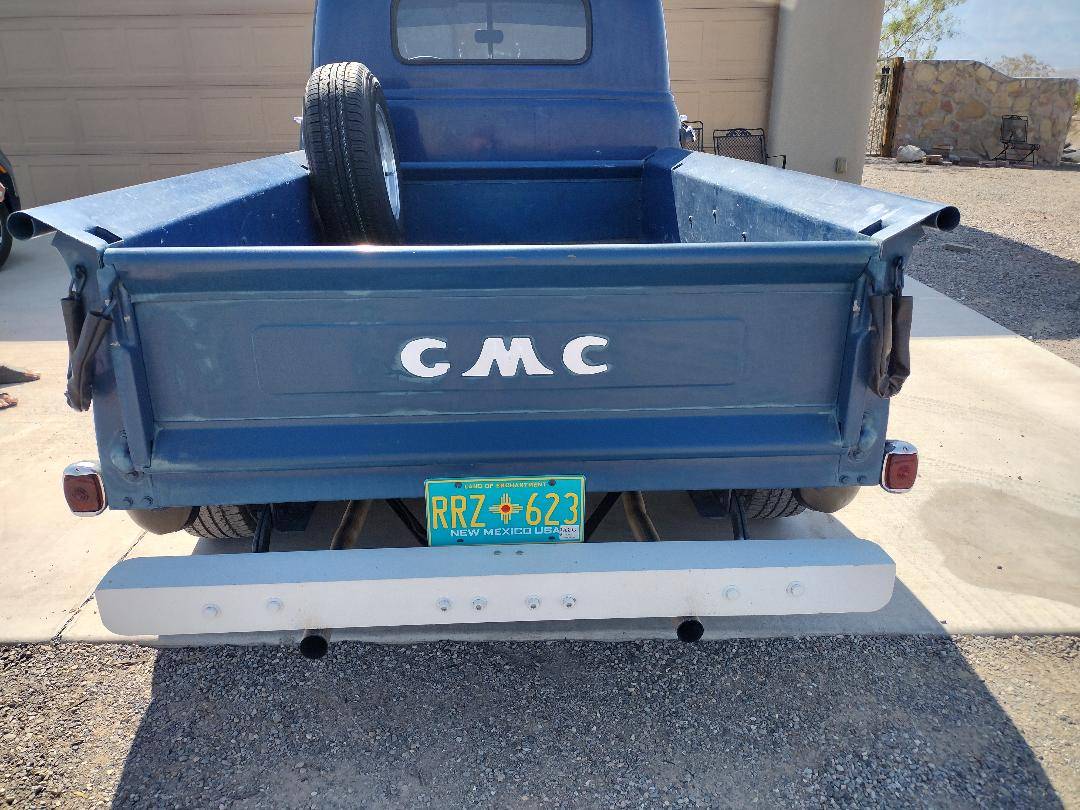 Gmc-chevy-truck-1951-blue