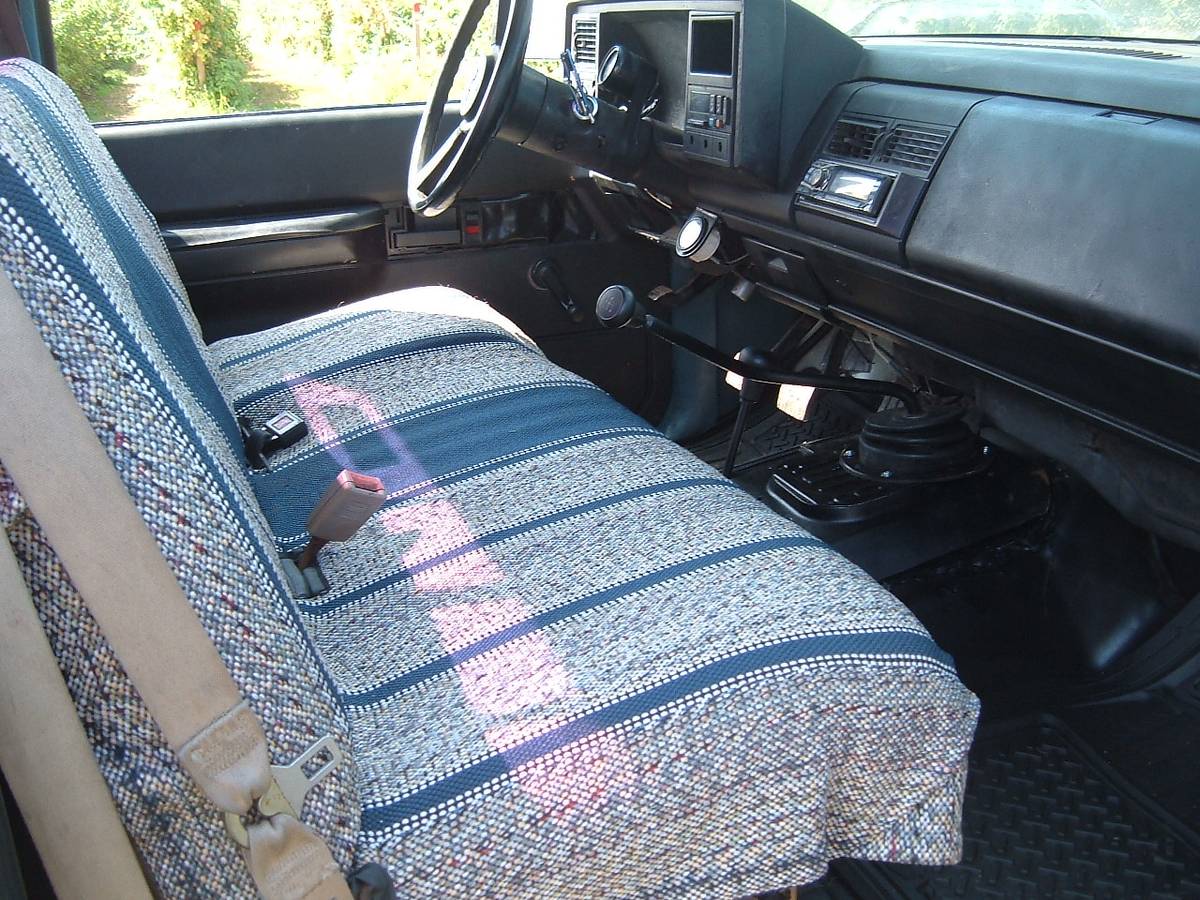 Gmc-cheyene-1988-blue-6
