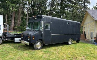 Gmc-grumman-1992-black