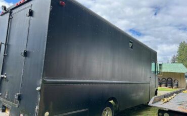Gmc-grumman-1992-black-9