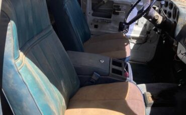 Gmc-jimmy-diesel-1983-12
