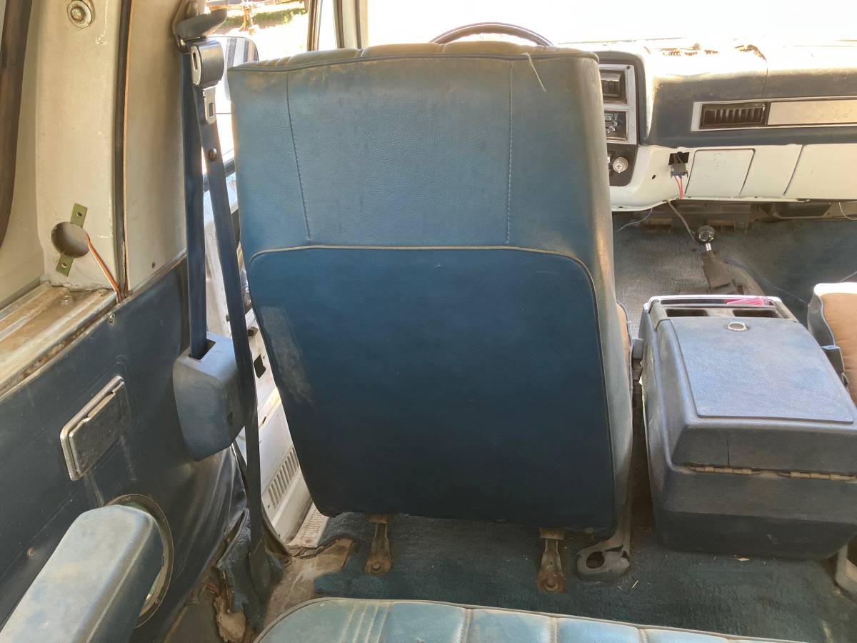 Gmc-jimmy-diesel-1983-15
