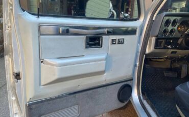 Gmc-jimmy-sierra-classic-1981-silver-10