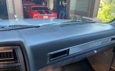 Gmc-jimmy-sierra-classic-1981-silver-11