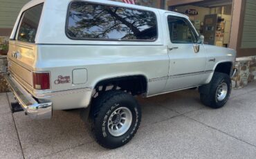 Gmc-jimmy-sierra-classic-1981-silver