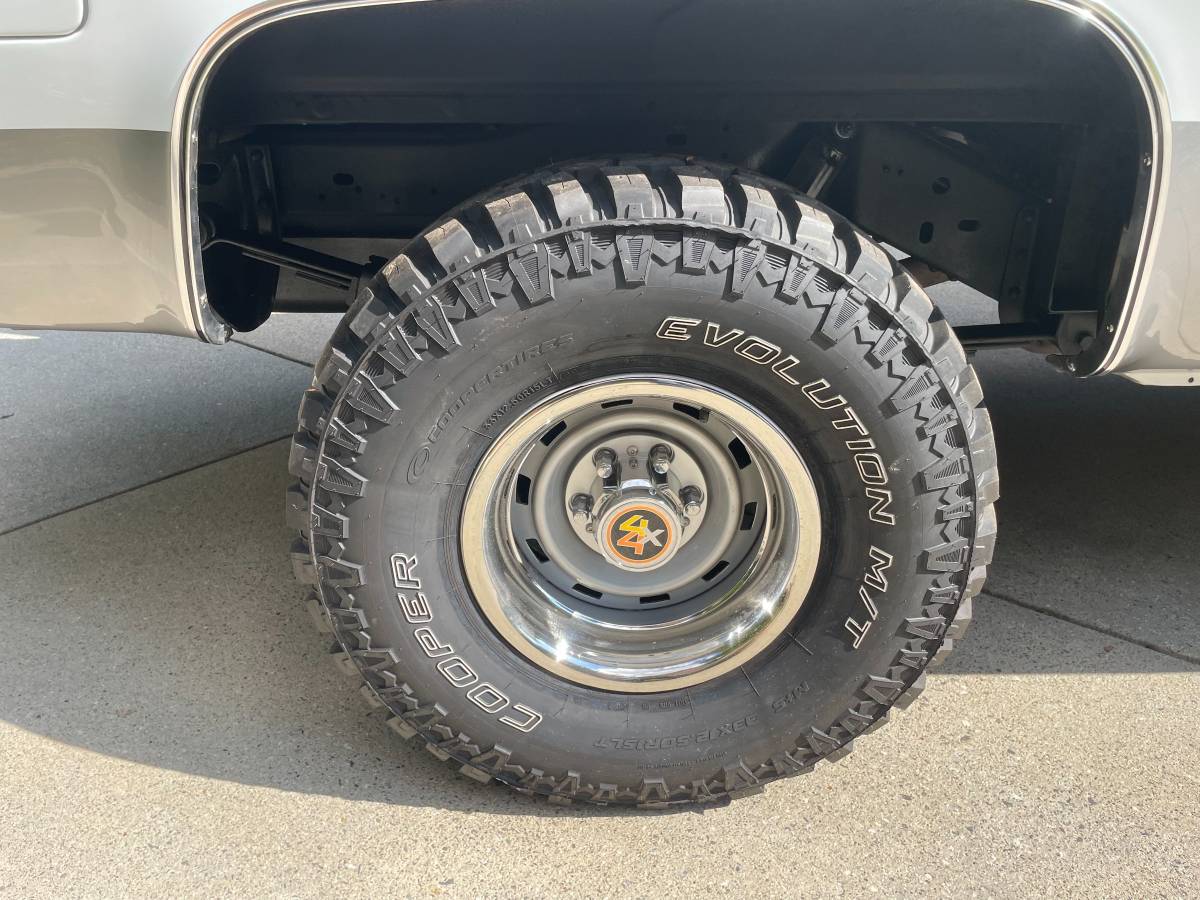 Gmc-jimmy-sle-4x4-1990-silver-12
