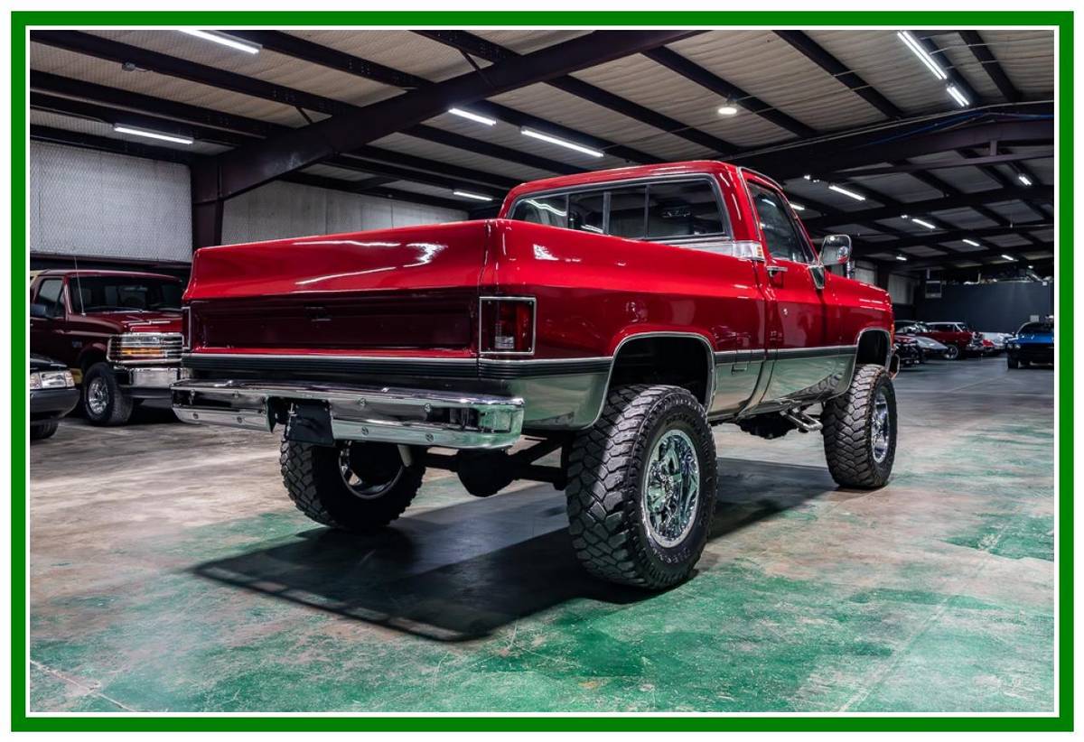 Gmc-k10-1976-silver-1