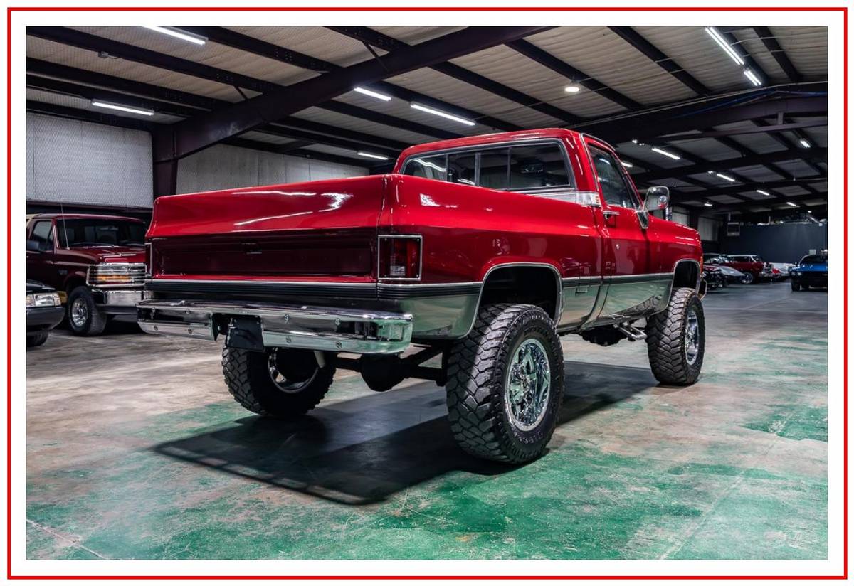 Gmc-k10-1976-silver-17