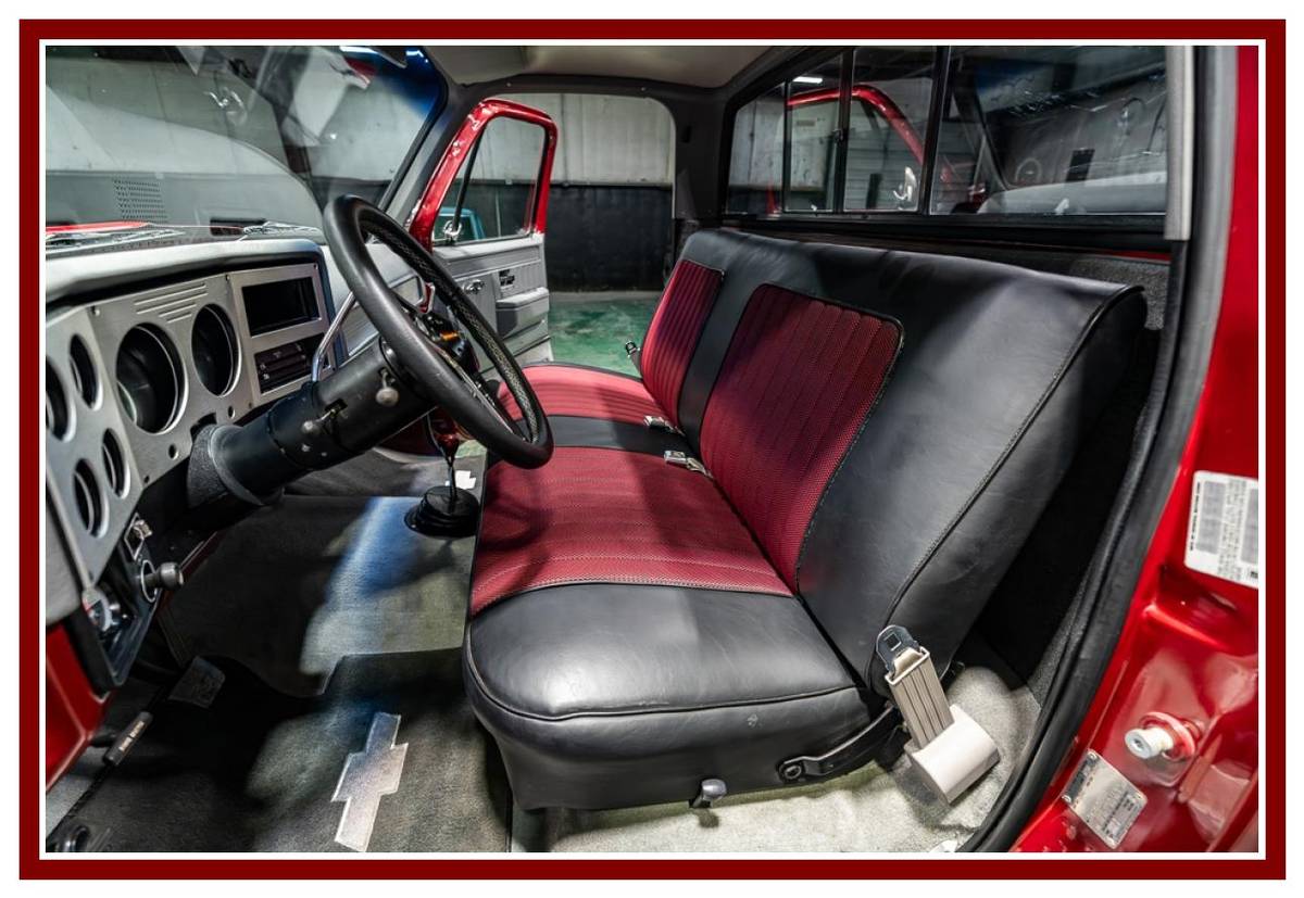 Gmc-k10-1976-silver-18