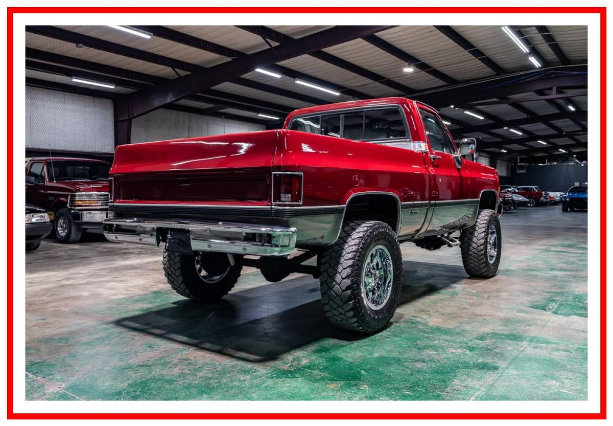 Gmc-k10-1976-silver-25
