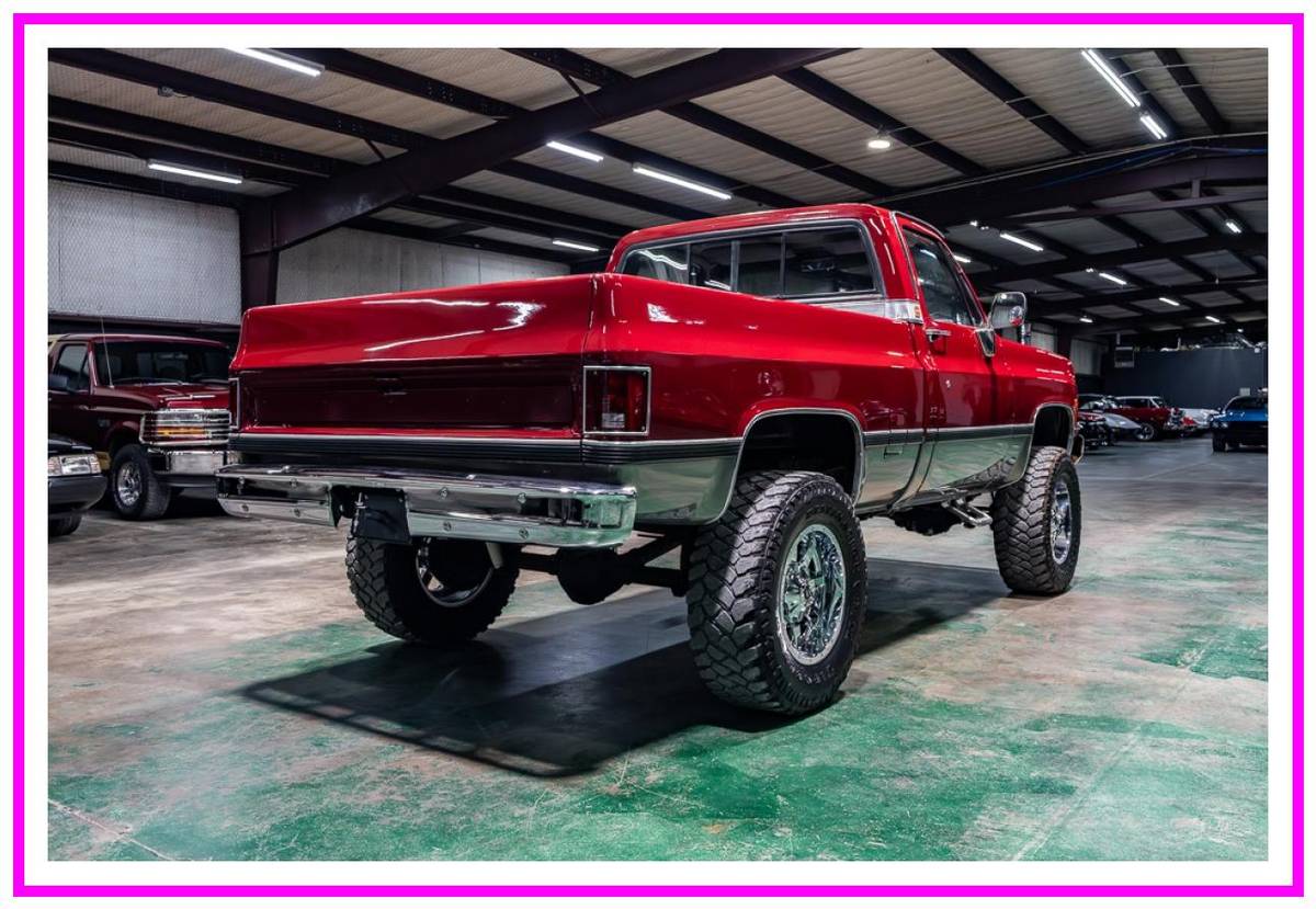 Gmc-k10-1976-silver-5