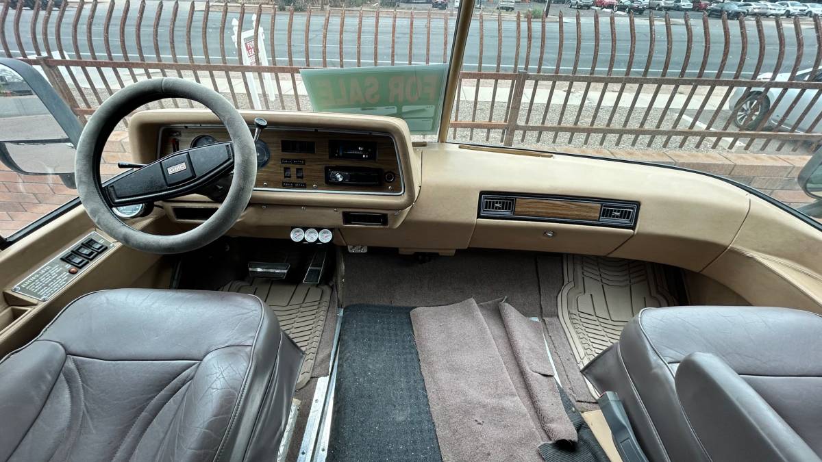 Gmc-motorhome-1977-2