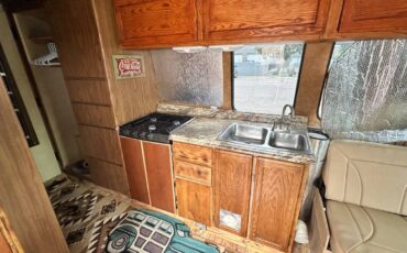 Gmc-motorhome-1977-27