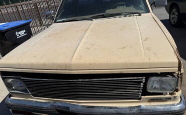 Gmc-s15-or-s10-equivalent-2wd-pickup-1987-1