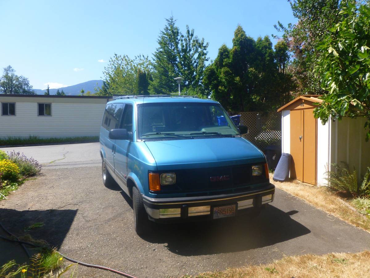Gmc-safari-van-1994-blue-1