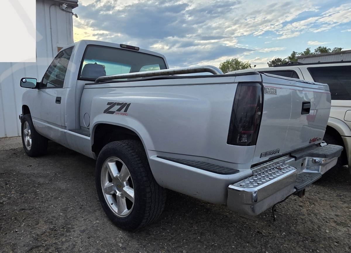 Gmc-sierra-12-ton-nominal-1995-1