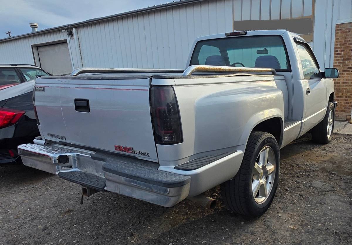 Gmc-sierra-12-ton-nominal-1995-2