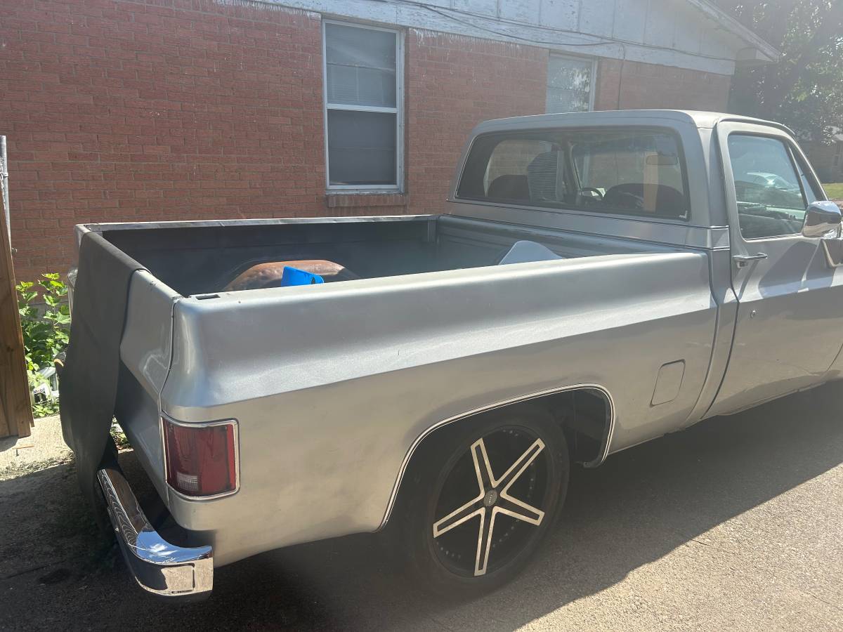 Gmc-sierra-1500-1979-2
