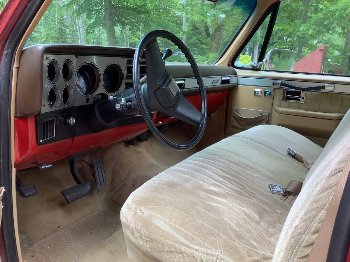 Gmc-sierra-1500-1987-custom-4