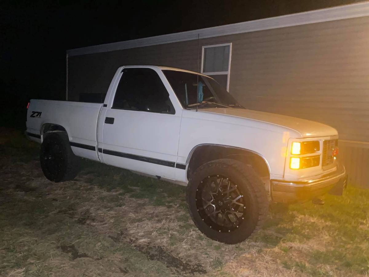 Gmc-sierra-1500-1991-white-2