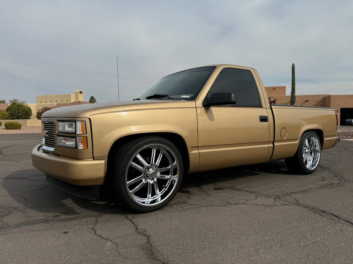 Gmc-sierra-1500-1995-custom-1