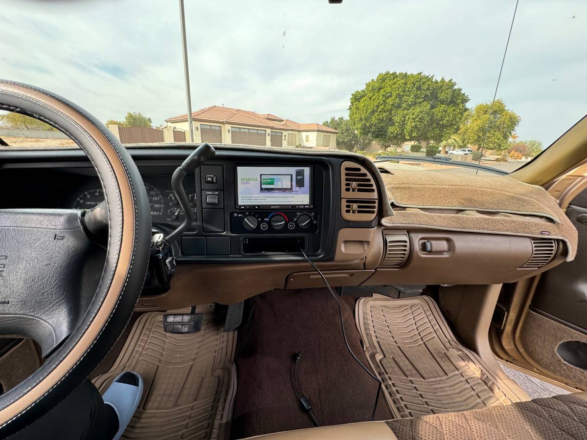 Gmc-sierra-1500-1995-custom-7
