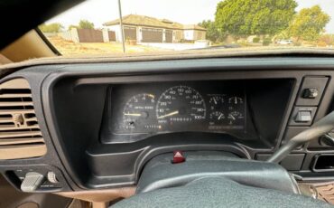 Gmc-sierra-1500-1995-custom-8
