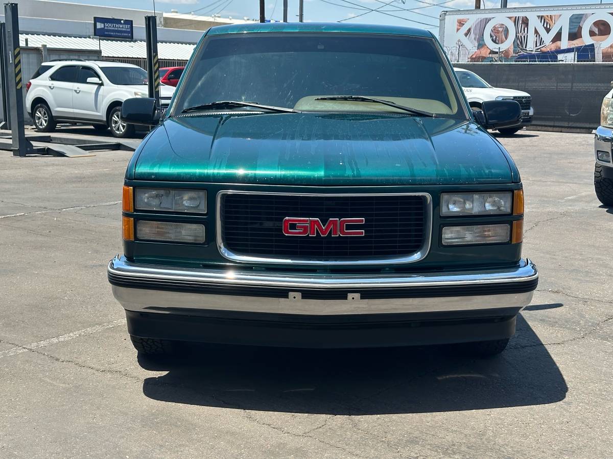 Gmc-sierra-1500-1995-green-1