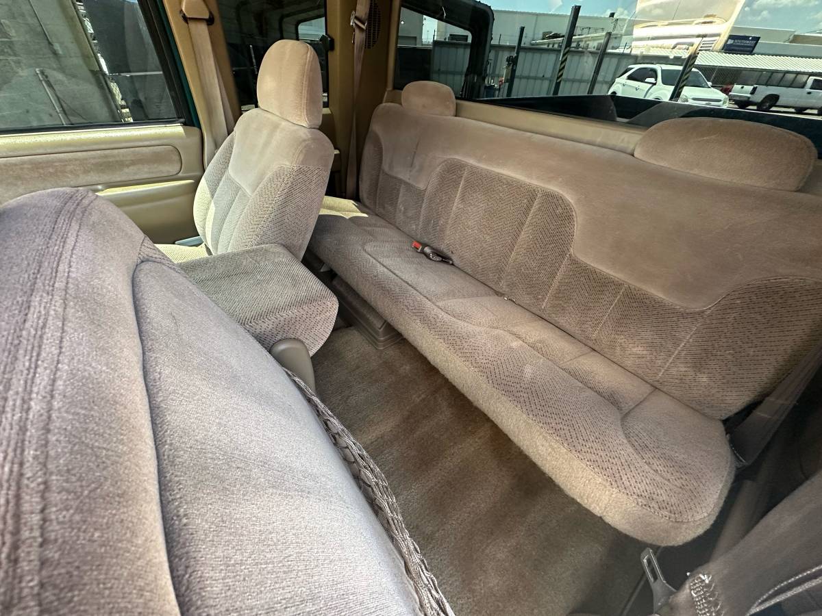 Gmc-sierra-1500-1995-green-10