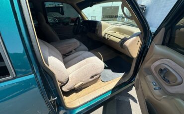 Gmc-sierra-1500-1995-green-13