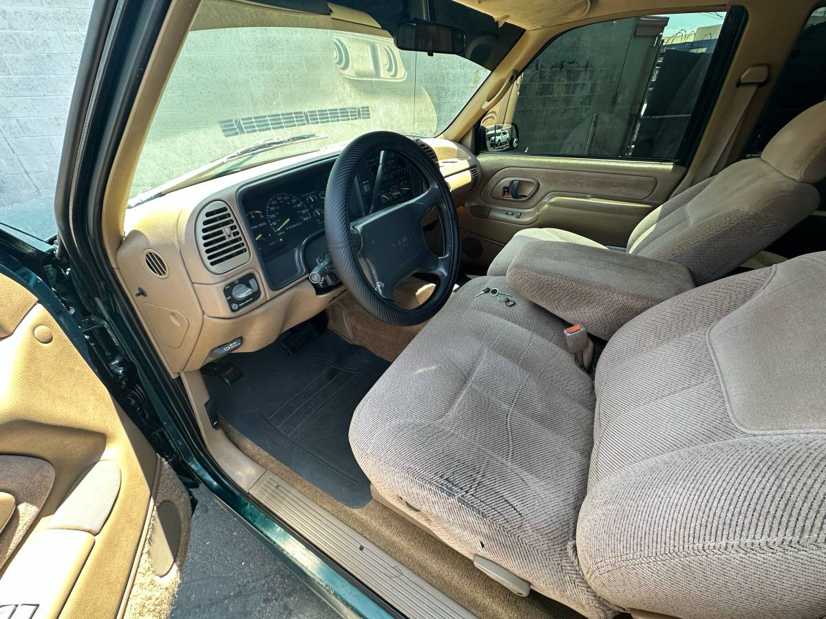 Gmc-sierra-1500-1995-green-7