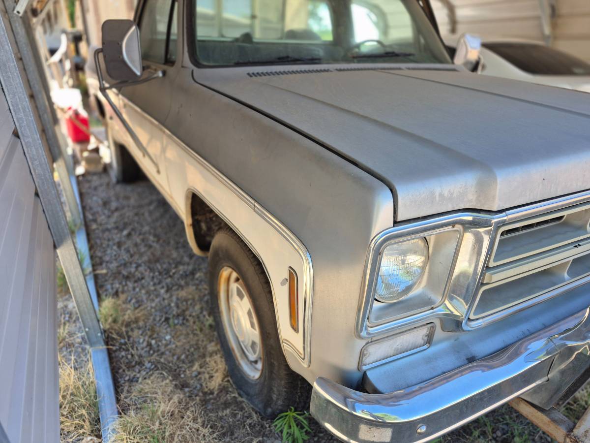 Gmc-sierra-1976-silver-8