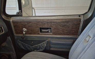 Gmc-sierra-1976-silver-9