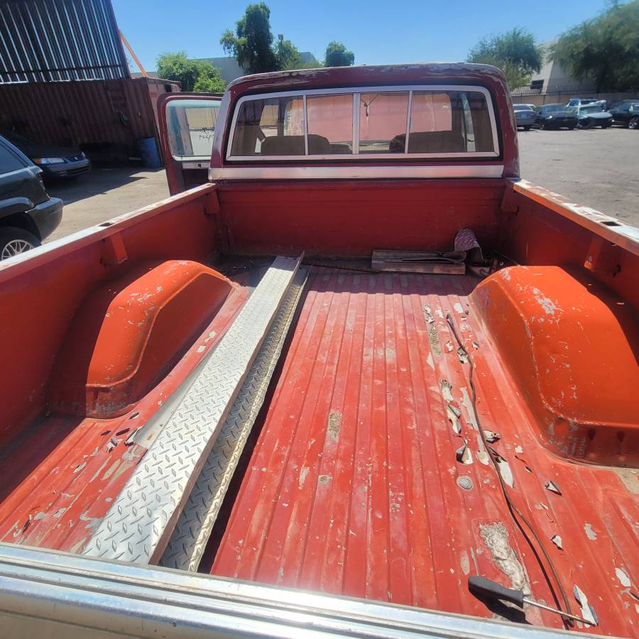 Gmc-sierra-2500-diesel-1985-red-3