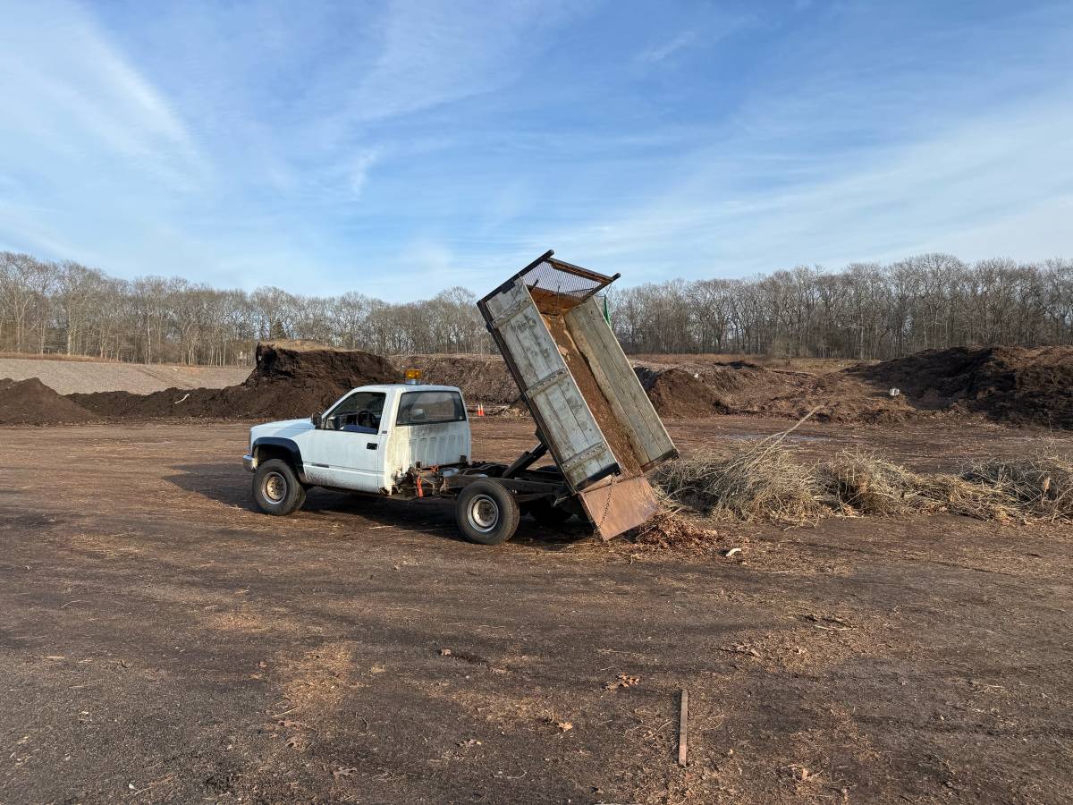 Gmc-sierra-3500-1988-white-1