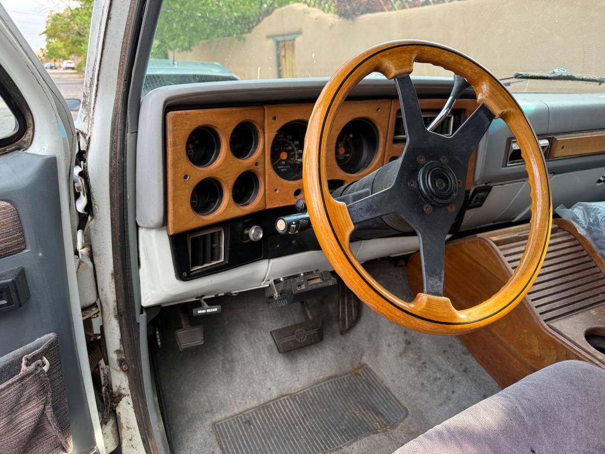 Gmc-suburban-v1500-4x4-1990-3
