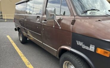 Gmc-vandura-1979-brown-2