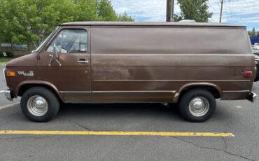 Gmc-vandura-1979-brown