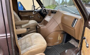 Gmc-vandura-1979-brown-4