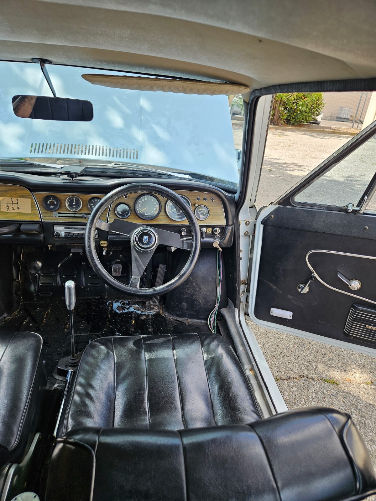Hino-Contessa-1300-Michelotti-Coupe-1967-Coupe-26