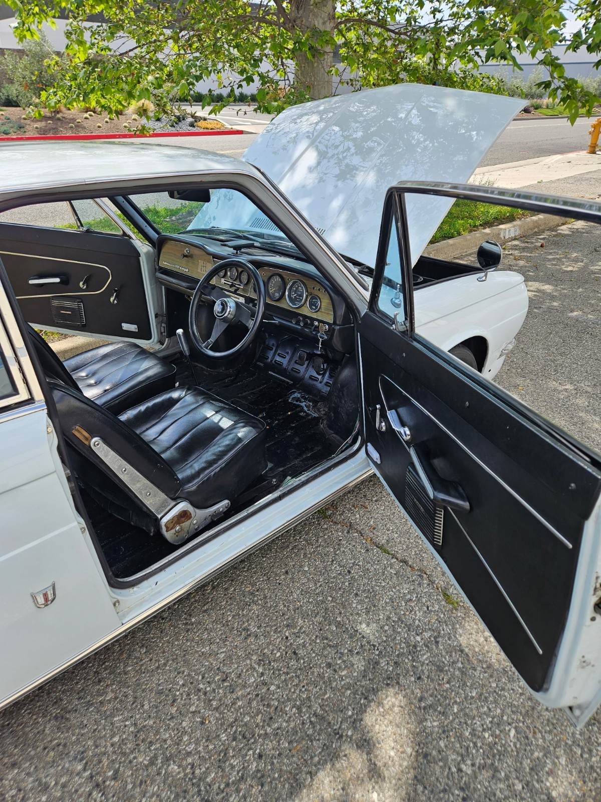 Hino-Contessa-1300-Michelotti-Coupe-1967-Coupe-36