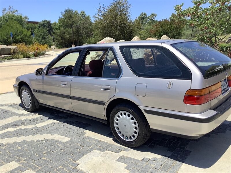 Honda-Accord-1993-Wagon-12