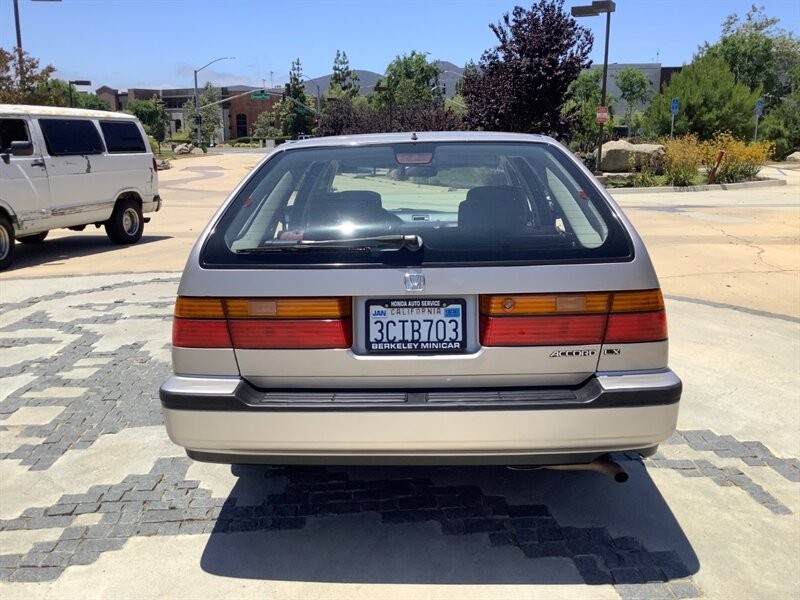 Honda-Accord-1993-Wagon-14