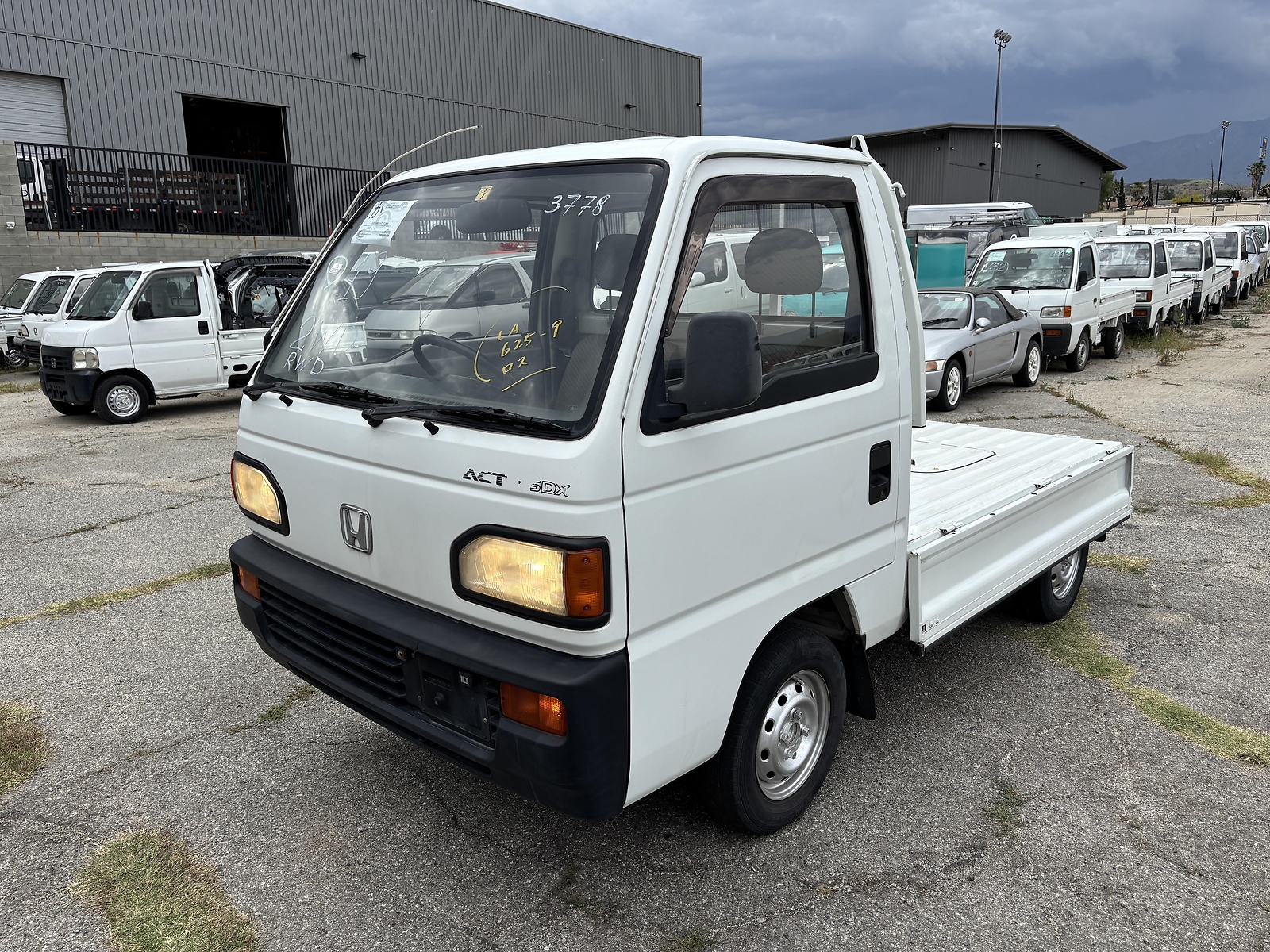 Honda-Acty-1993-Truck-10